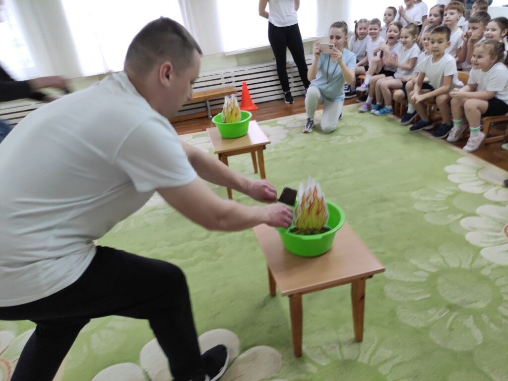 МЧС ИНФОРМИРУЕТ