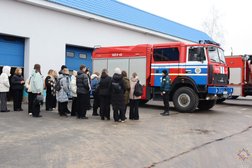 МЧС ИНФОРМИРУЕТ
