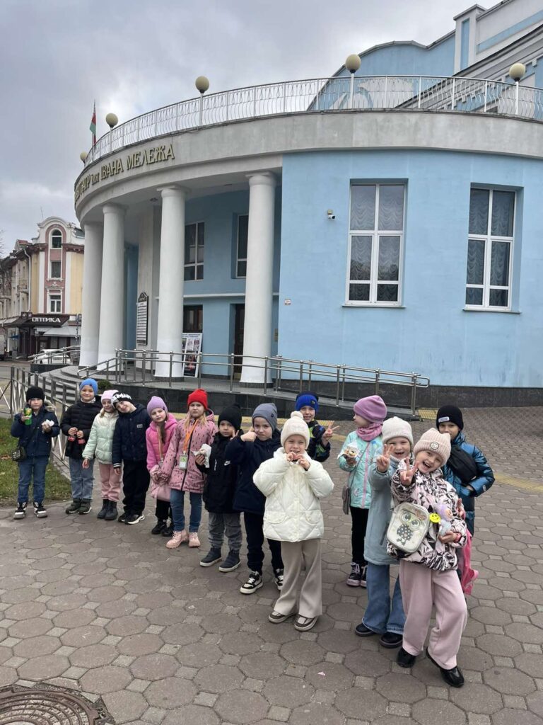 В СТРАНЕ СКАЗОК И ДОБРА