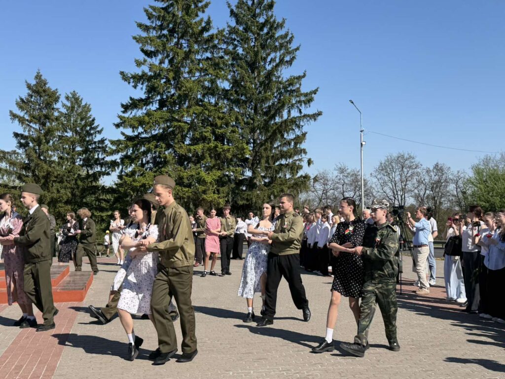 Фотофакт: Пионеры нашей школы – с активной жизненной позицией!